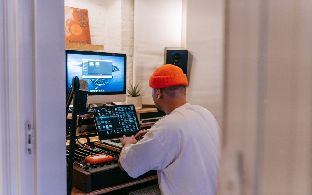 Best Free Trap Music Sample Packs For Making Your Beats Bang On A Budget