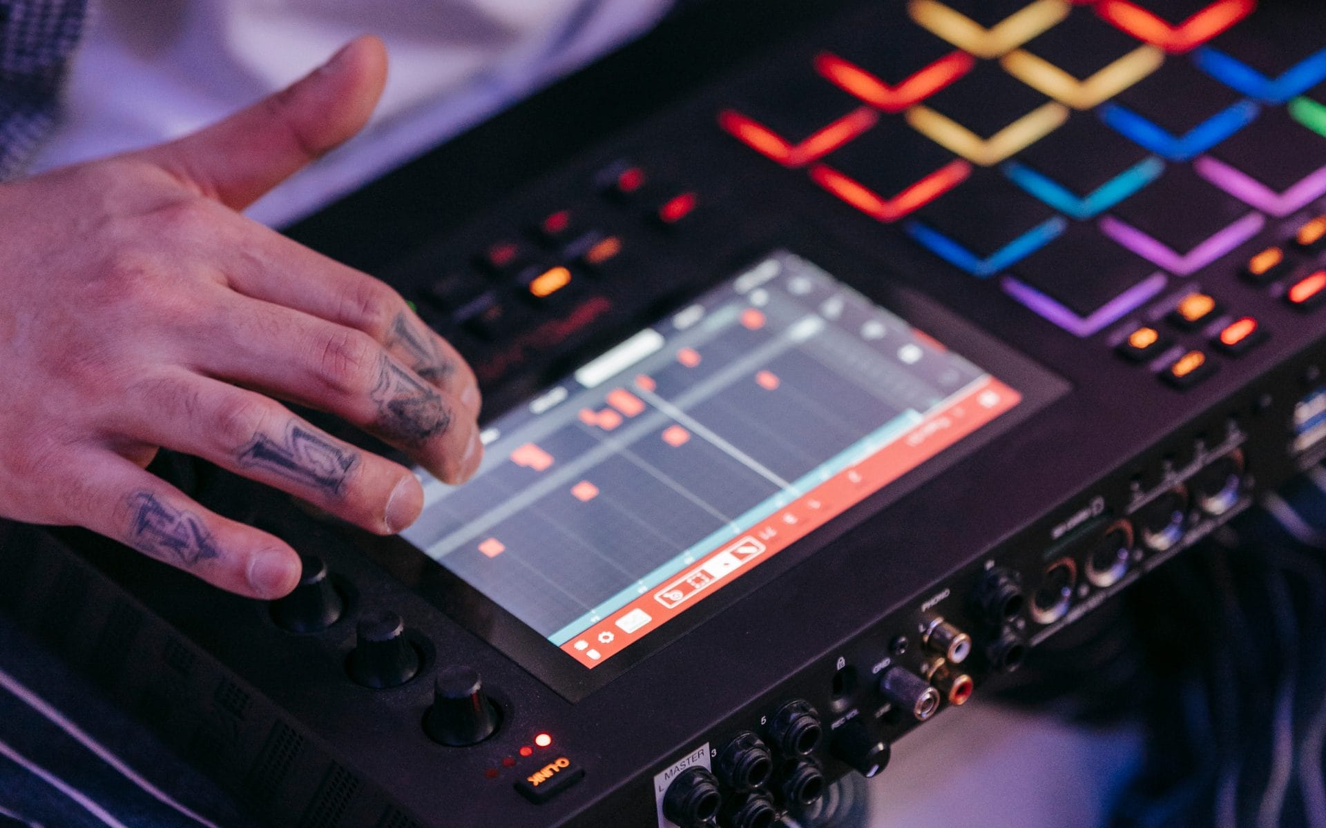 Best Free Boom Bap Sample Packs To Make Laid Back Grooves On A Budget