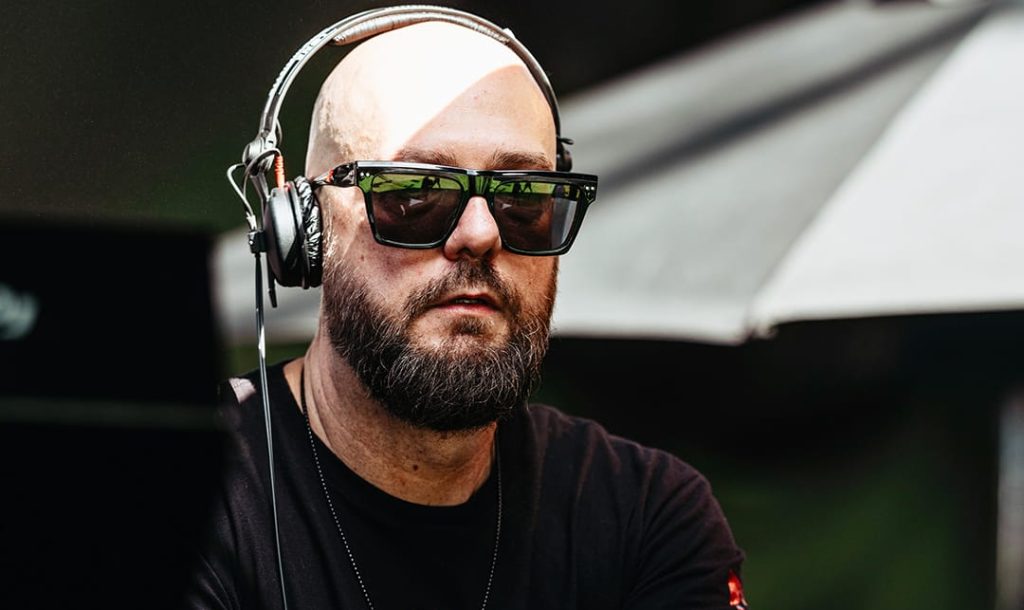 How It Was Made: Mack Loenz – Follow Me (Lone Romantic + Electro)