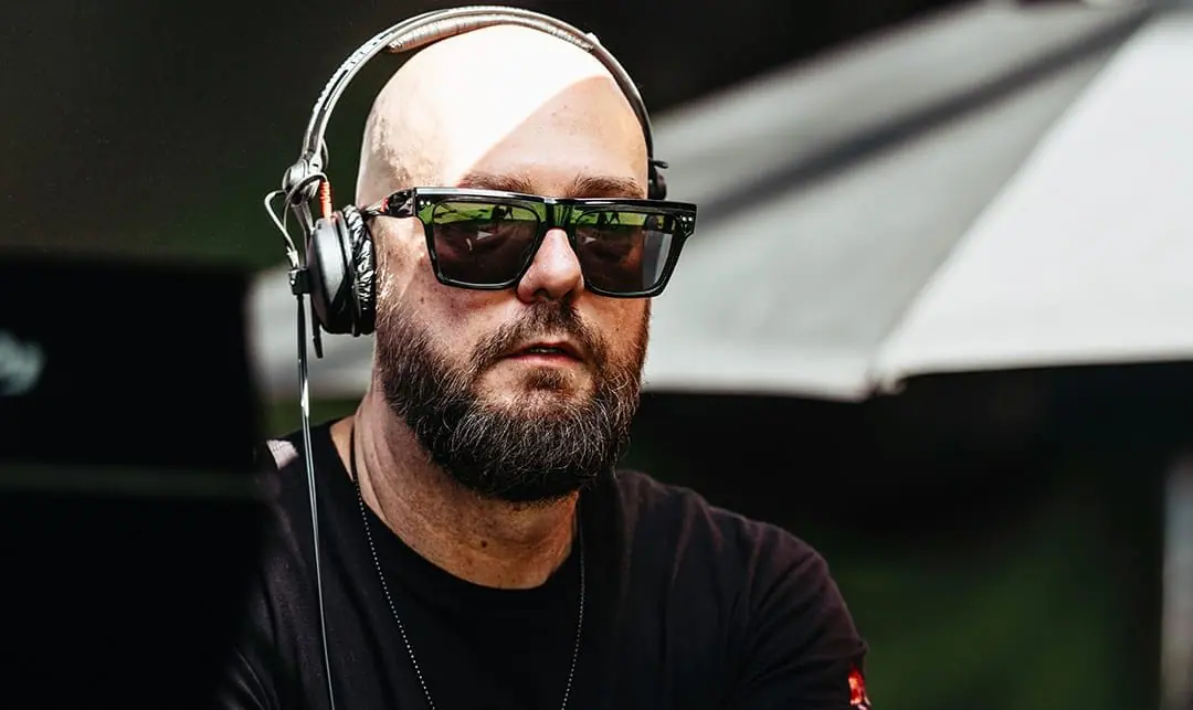 How It Was Made: Mack Loenz - Follow Me (Lone Romantic + Electro