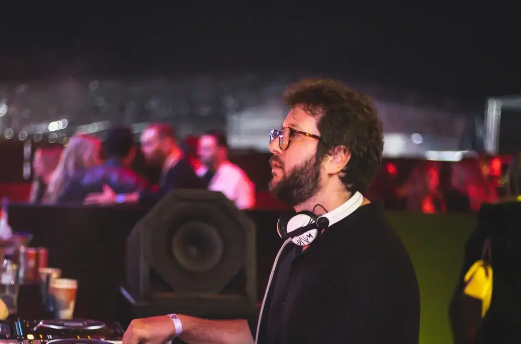 Edu Schwartz Returns To Magnetic Magazine Recordings With “Pope-A-Dope”