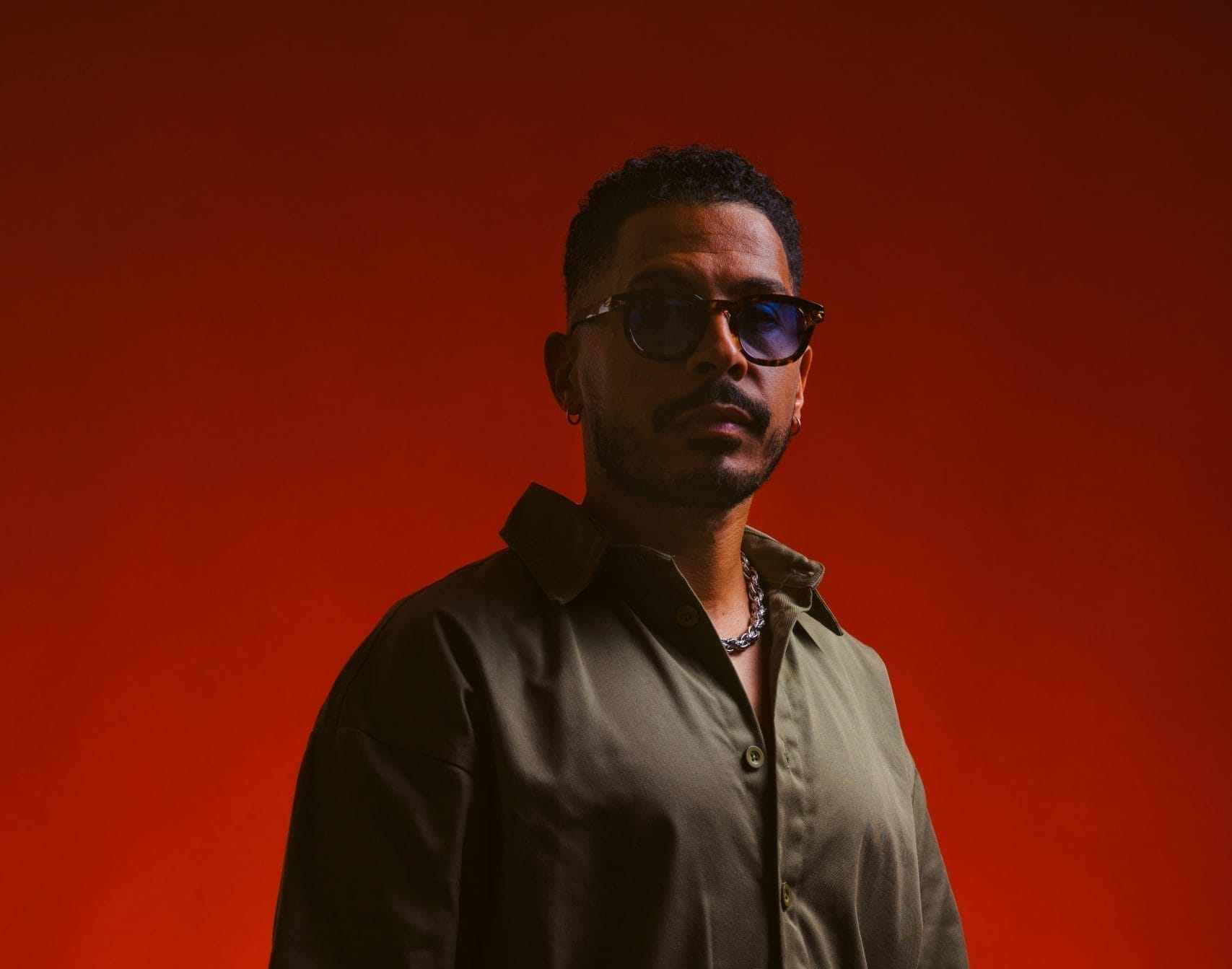 Kashovski Finds Common Ground with Moojo on ‘Show Me’