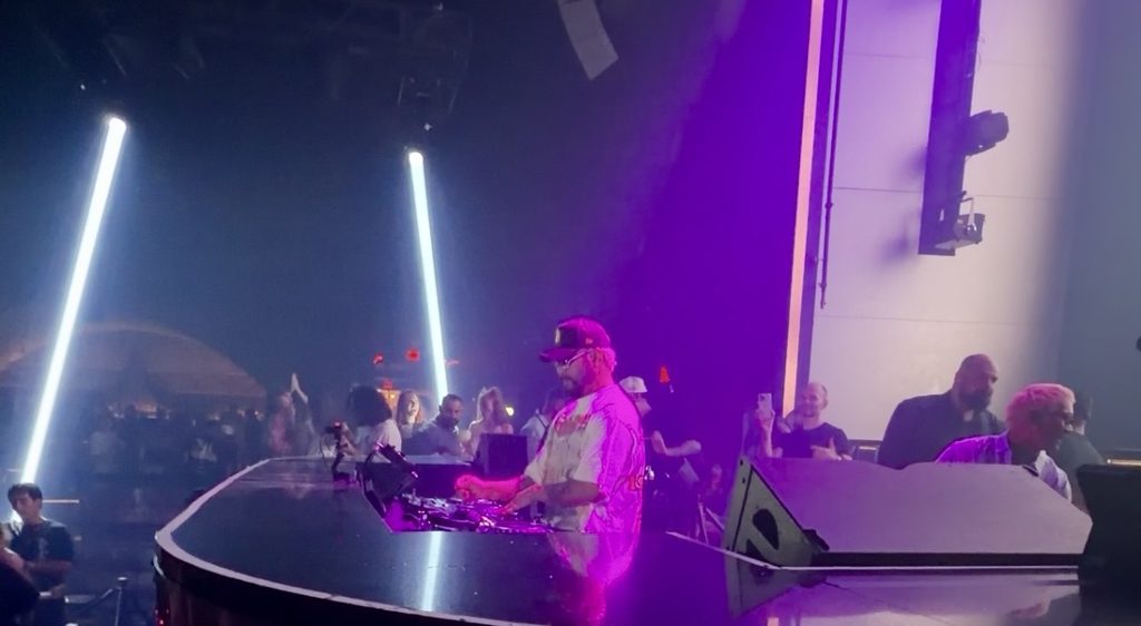 Inside Wax Motif’s Approach to Reading the Room at Zouk Nightclub