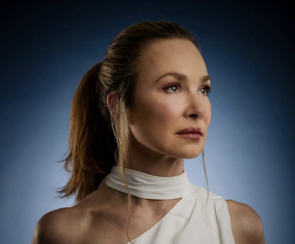 Lorna James Turns Classical Training Toward Trance on The Right To Be Forgotten