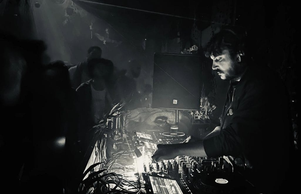 Eliezer Talks Acid House, Post-Punk, And Bigger Rooms