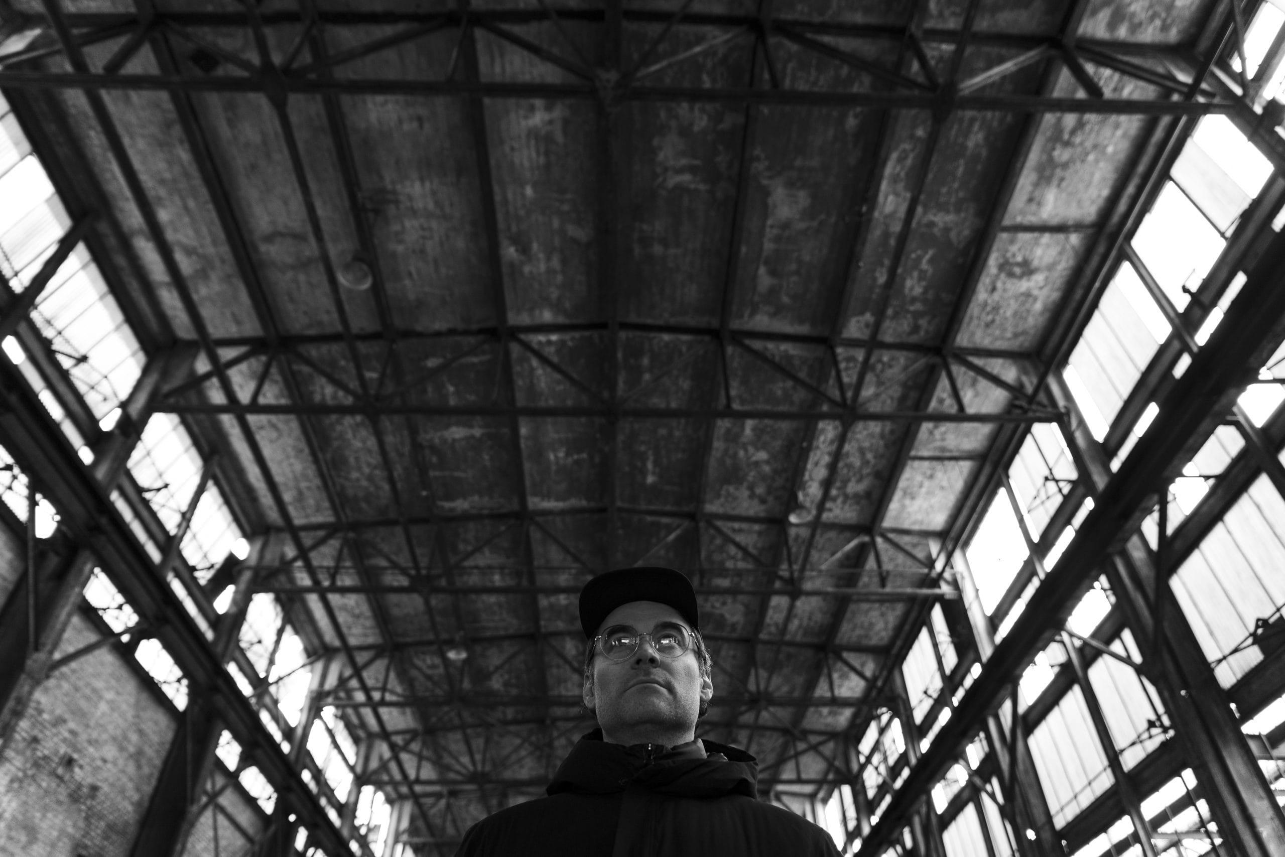 SUAHN Builds a Distorted Album From Fear
