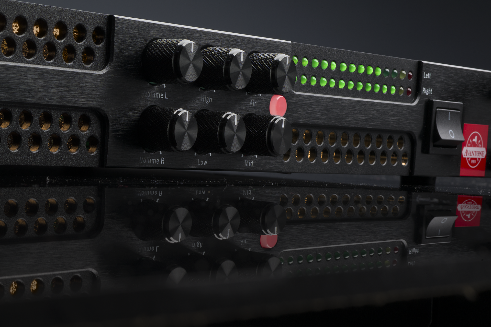 Avantone Pro GTR-100 Gives Modelers a Real Stage Amp