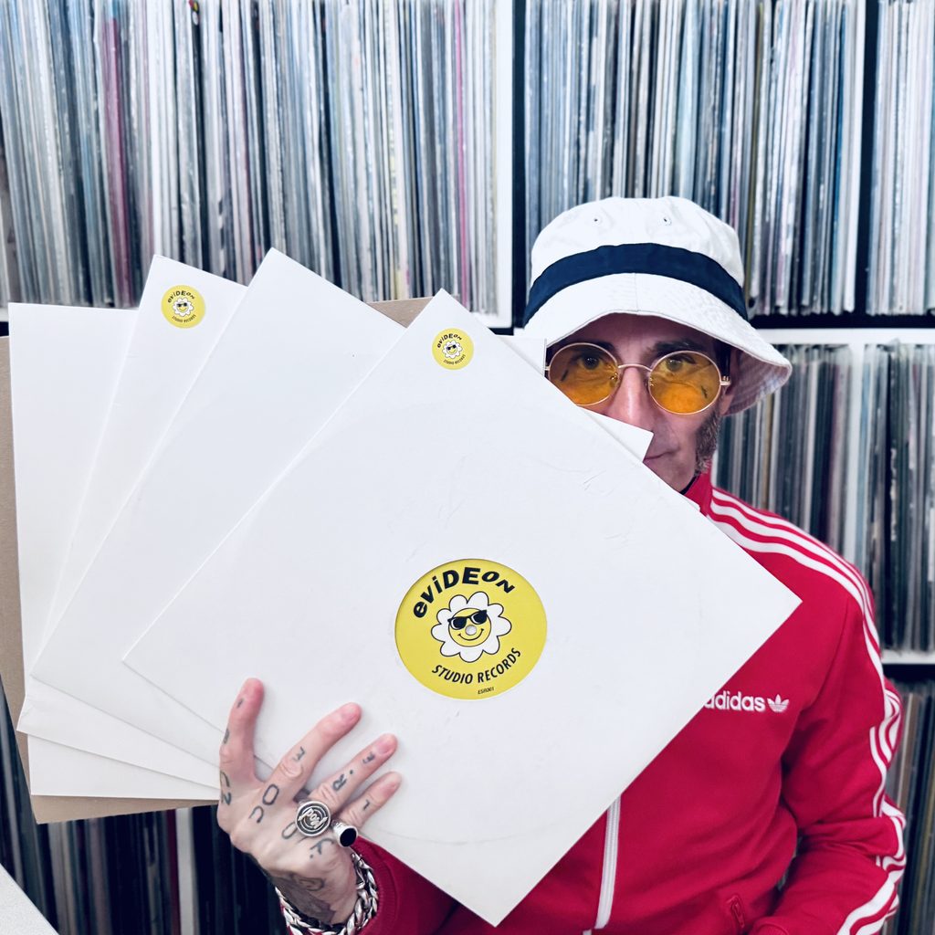 MAXIMILIAN Keeps House Music on Wax