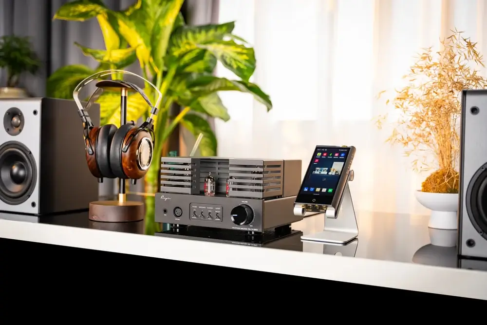 Cayin HA-1A MK3 Brings Tubes to Desktop Listening